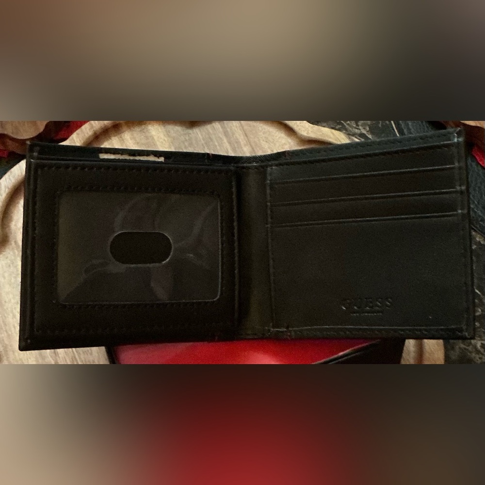 Guess Black Wallet Card Holder - Picture 5 of 6